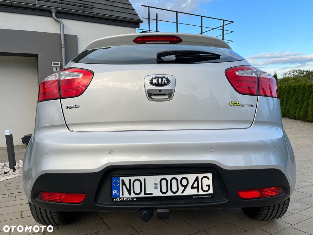 Kia Rio - 5