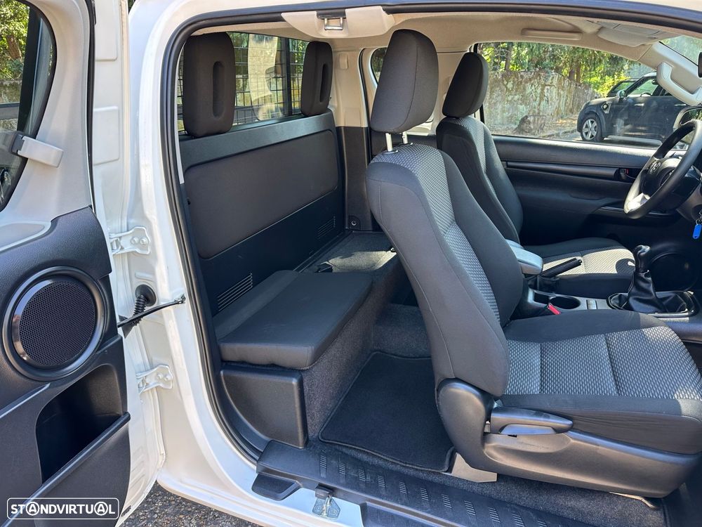 Toyota Hilux - 23