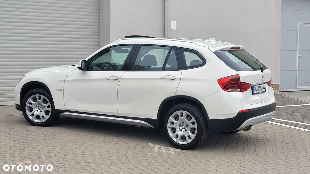 BMW X1 xDrive18d xLine - 12