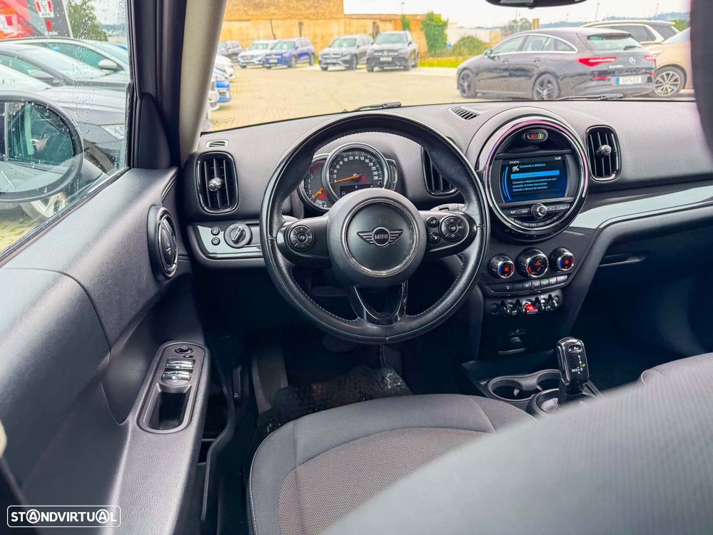 MINI Countryman Cooper D Auto - 23