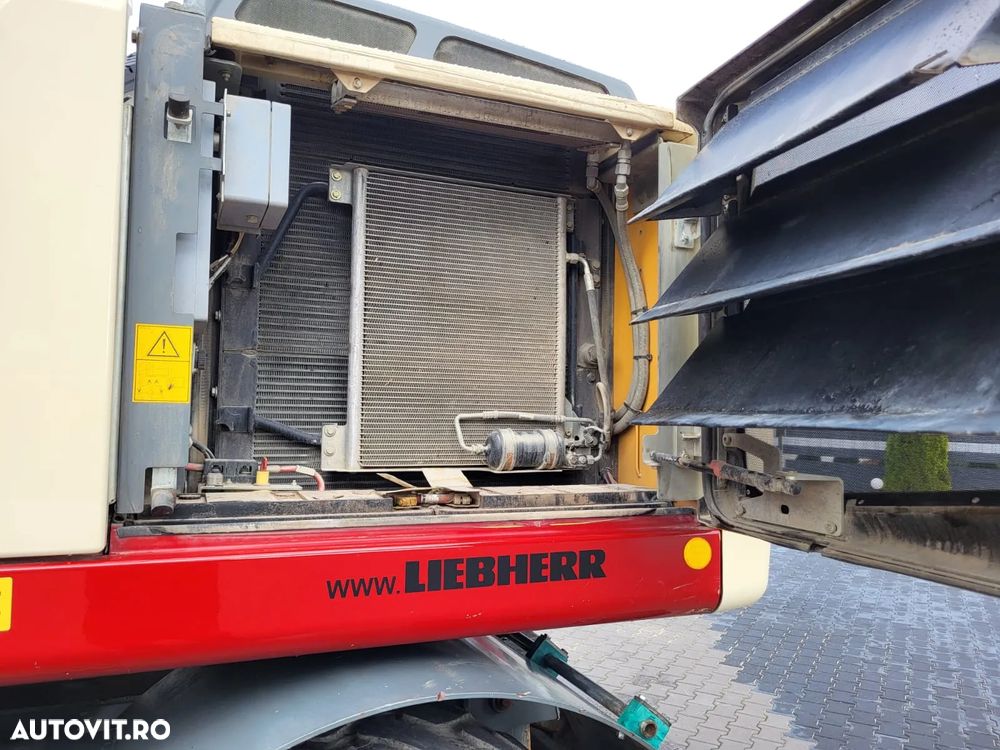 Liebherr 916 - 4
