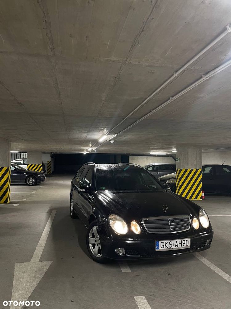 Mercedes-Benz Klasa E - 23