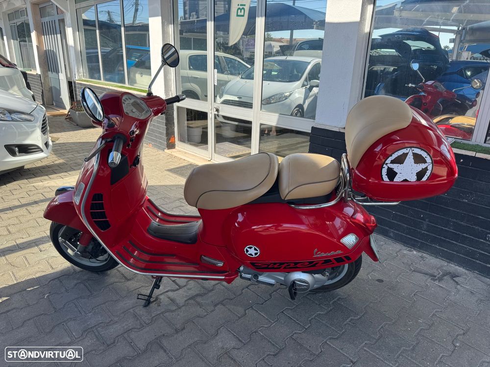 Vespa GTS Super - 4