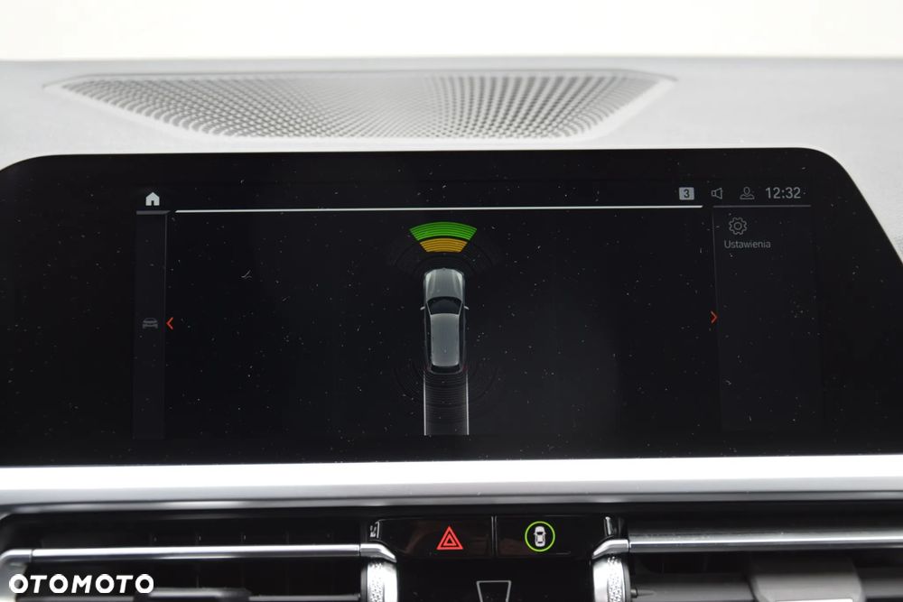 BMW Seria 3 320d xDrive Edition M Sport Shadow - 24