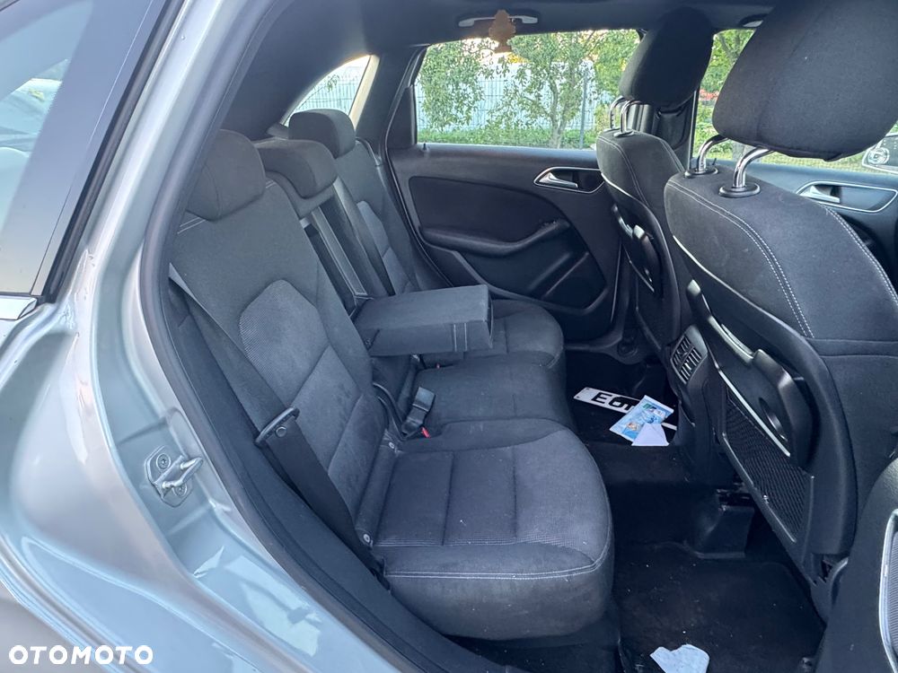 Mercedes-Benz Klasa B 200 CDI (BlueEFFICIENCY) - 8