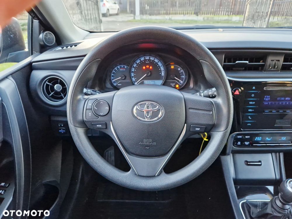 Toyota Auris 1.33 Dual-VVT-i Comfort - 15