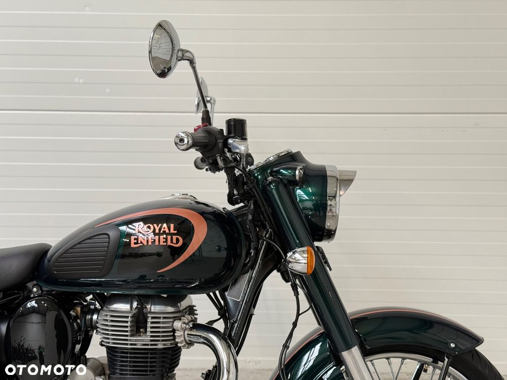 Royal Enfield Classic - 11