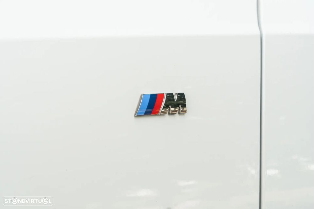 BMW 318 d Pack Desportivo M Pro Auto - 61