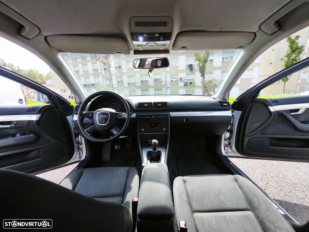 Audi A4 2.0 TDI S-line - 10