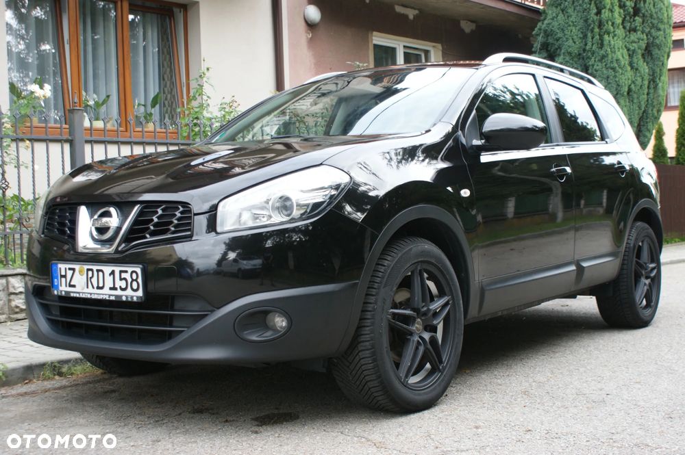 Nissan Qashqai+2 - 1
