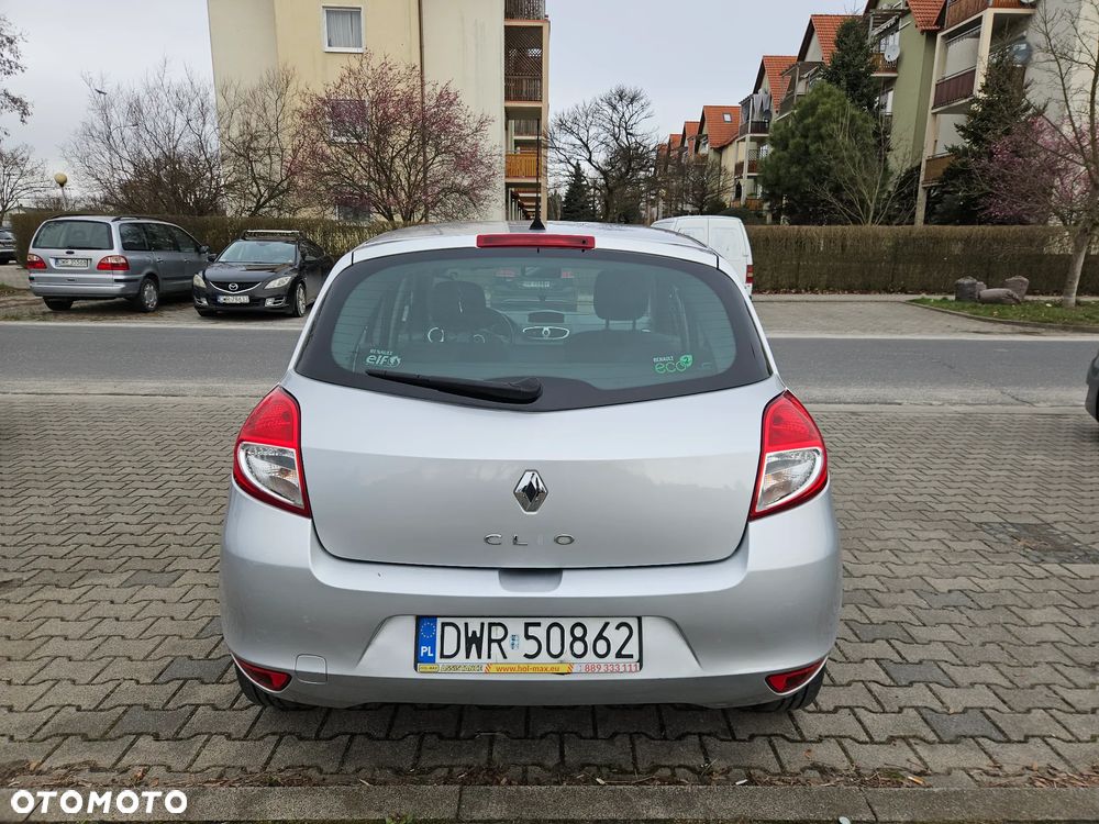 Renault Clio 1.2 16V Alize - 4