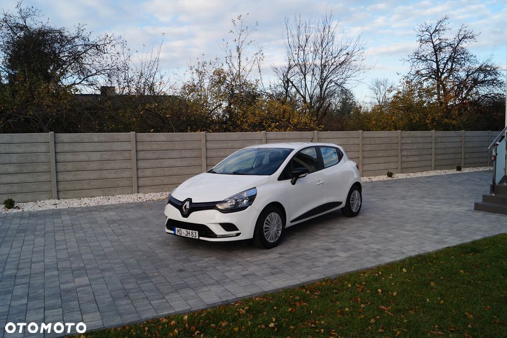 Renault Clio 1.2 16V 75 LIMITED - 33