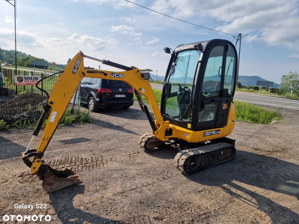 JCB 8018 - 3