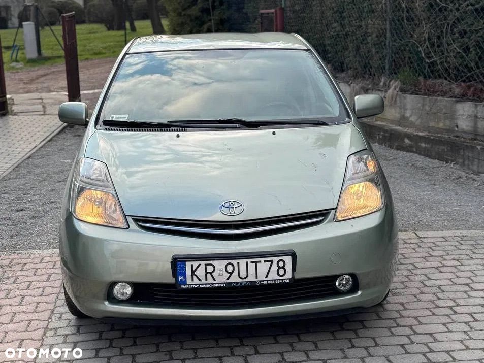 Toyota Prius - 2