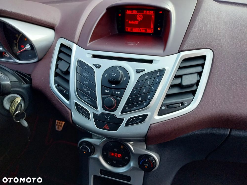 Ford Fiesta 1.25 Platinium X - 20