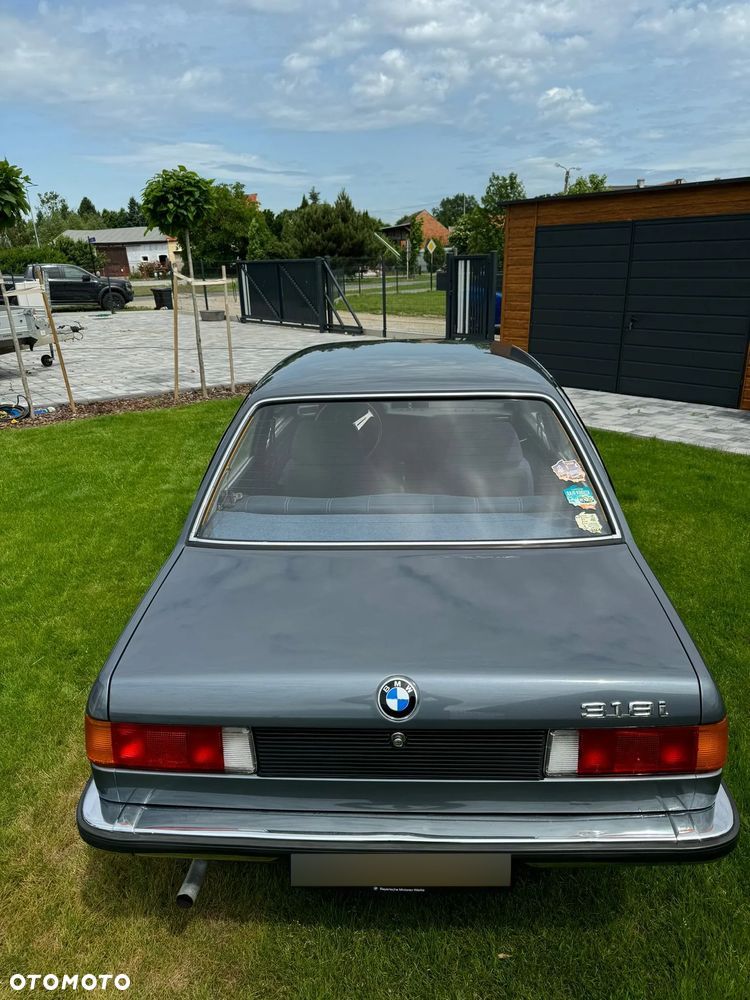 BMW Seria 3 318i - 20