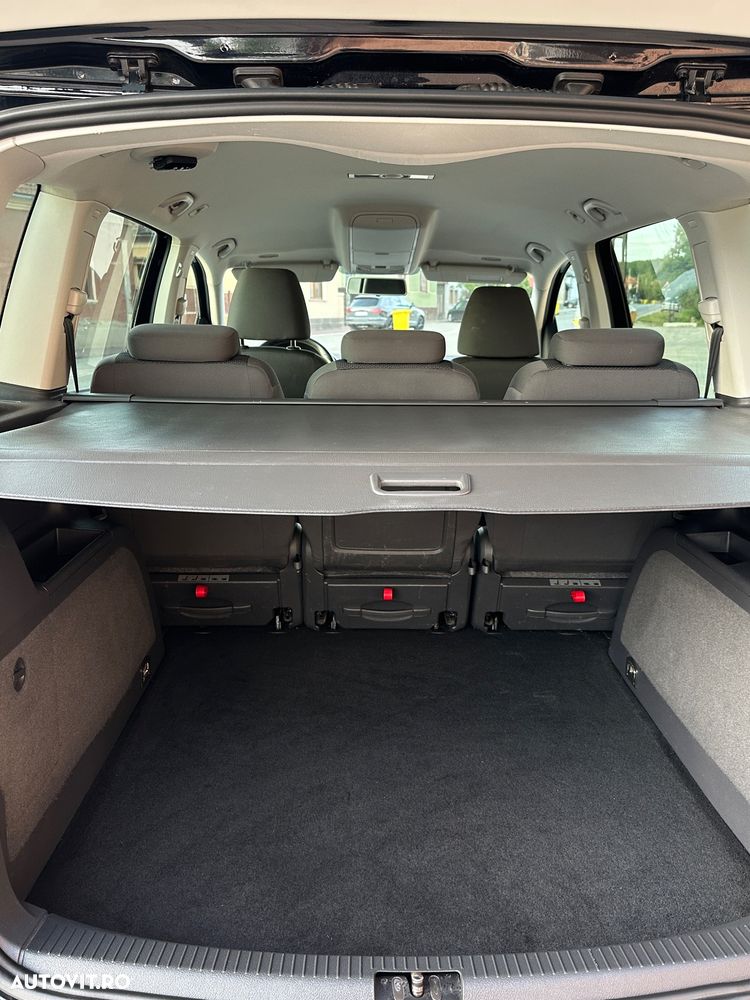Volkswagen Touran 1.6 TDI DPF Trendline - 17
