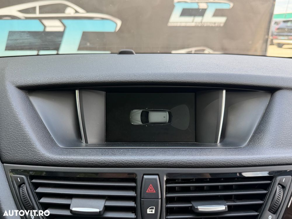 BMW X1 sDrive18d Aut. xLine - 22