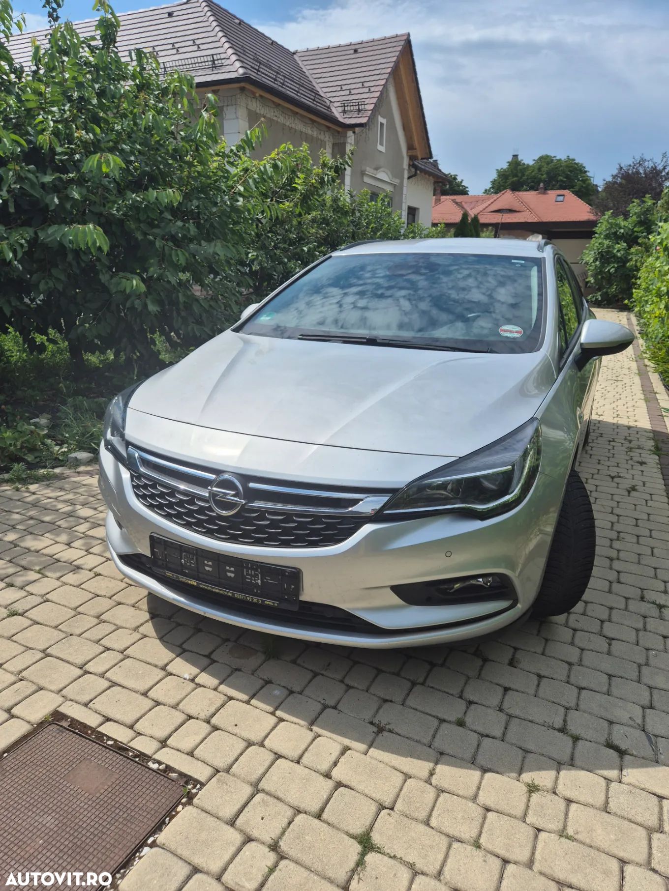 Opel Astra 1.6 CDTI Sports Tourer Active - 1
