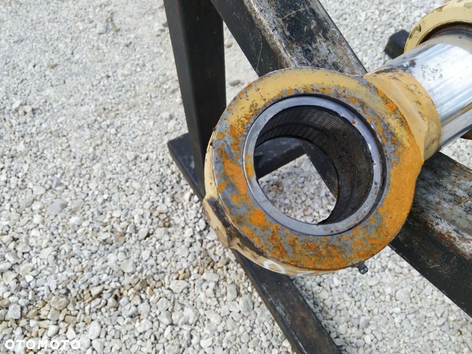 Siłownik Cat Caterpillar M 315 318 320 322 323 330 [D-155 S1-80 S2-70 T-80] - 6