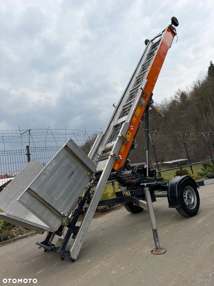 Paus Easy 18 WH-M Drabina Winda Dekarska mobilna aluminiowa TRANSPORTER DEKARSKO-BUDOWLANY w pełni Hydrauliczny 18 metrów. Obrotowy do okoła. 2018rok. Jak Nówka z salonu. praktycznie zerowy przebieg! Serwisy w Dekra do Końca. Sprowadzona z Komuny Norweskiej. Wielka Okazja. Sterowanie Hydrauliczne. Nowy model wózek jeździ od dołu dodatkowe ramię. Pojazd przyczepa lekka - 34