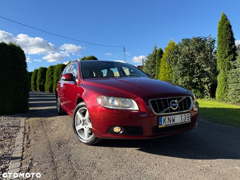 Volvo V70 2.0 Momentum - 1