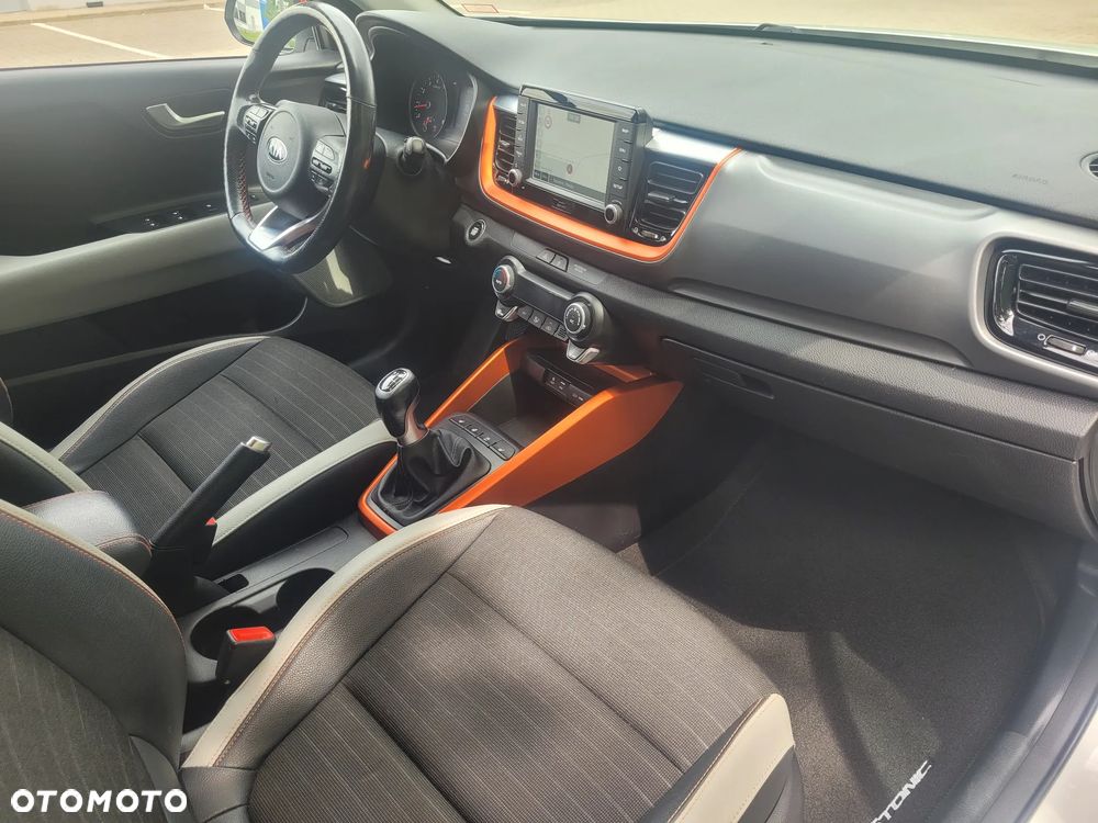 Kia Stonic - 22