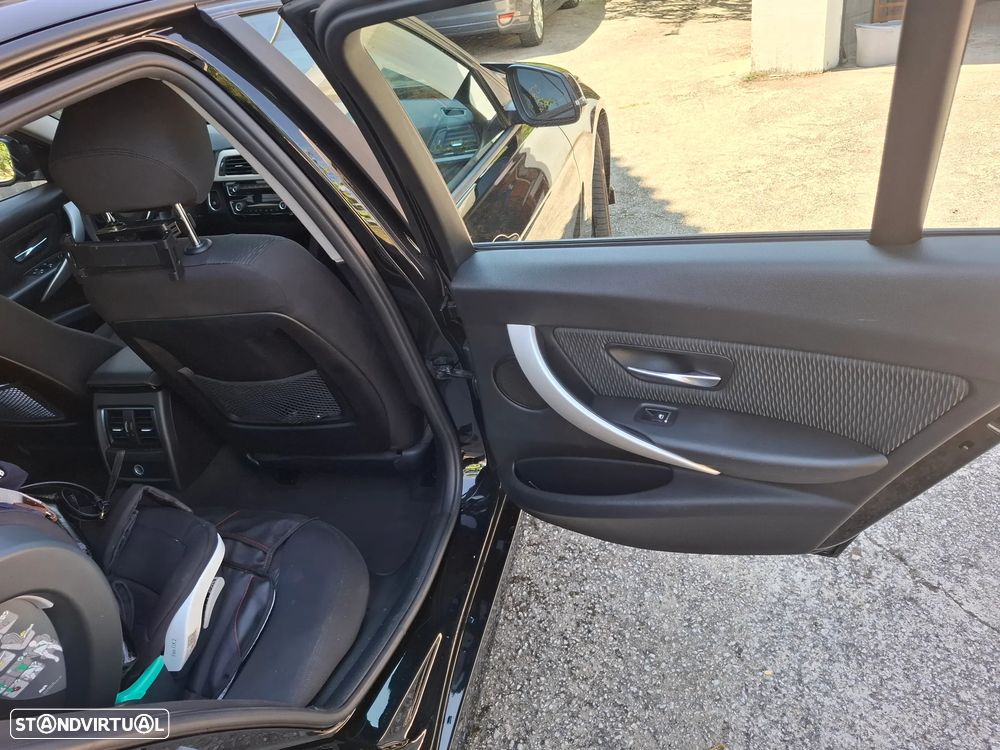BMW 330 - 18