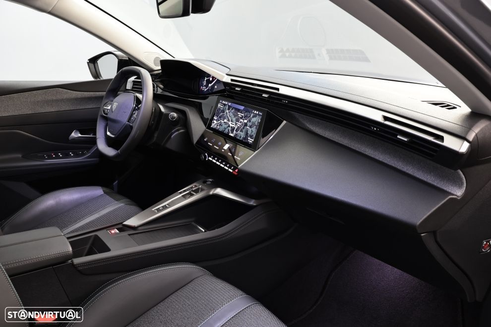 Peugeot 308 SW 1.2 PureTech Allure EAT8 - 23