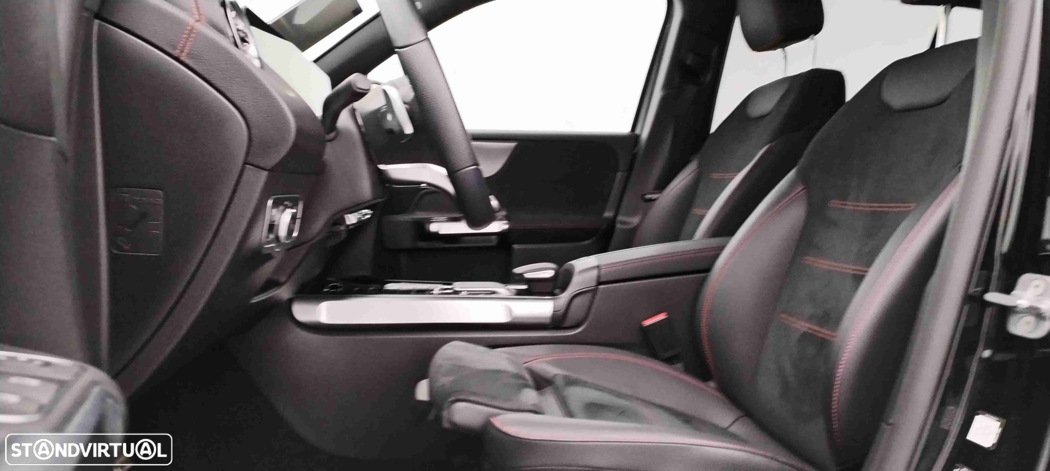 Mercedes-Benz EQB 250 AMG Line - 25