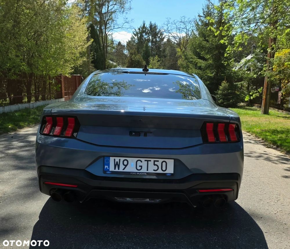 Ford Mustang - 3