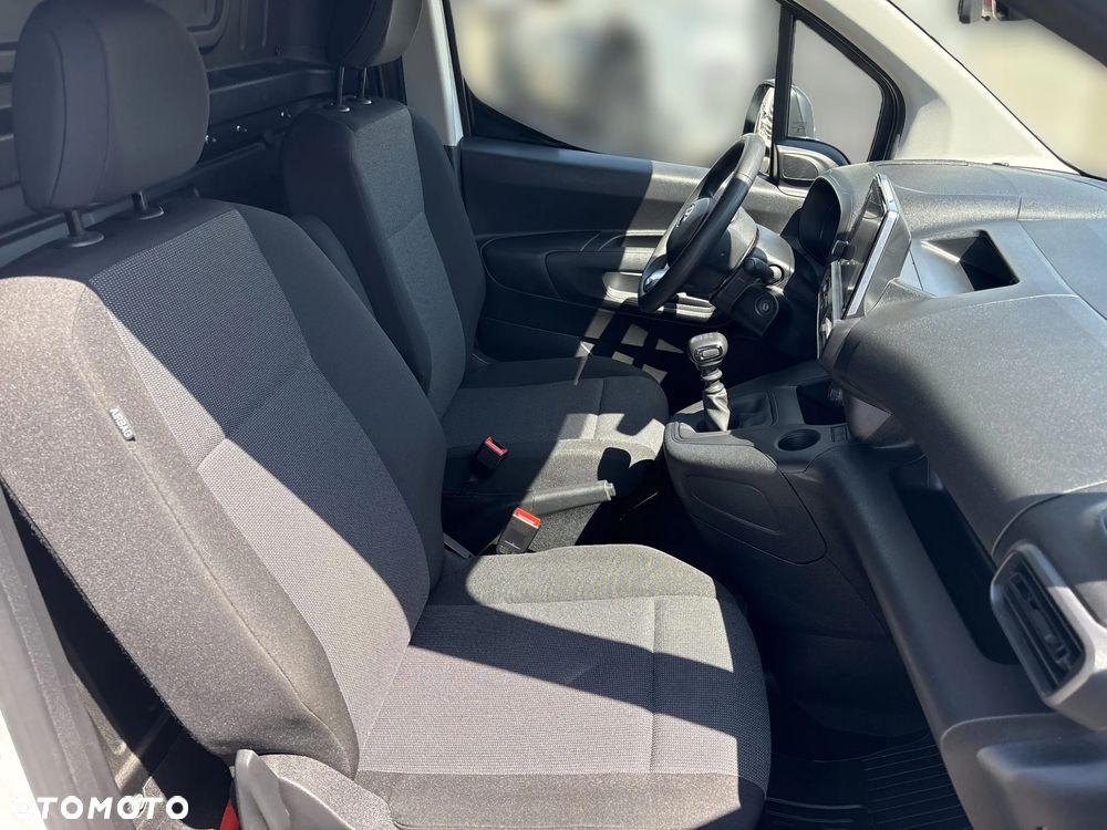 Toyota PROACE CITY 1.5 D-4D STANDARD 2,0T ACTIVEIVE - 16