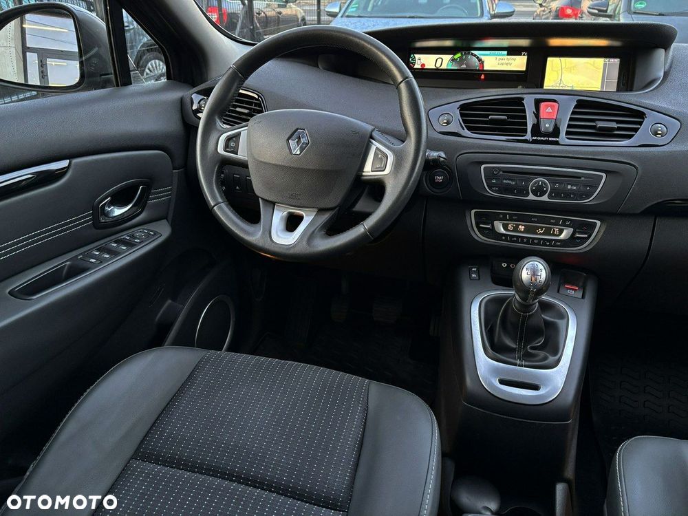 Renault Grand Scenic - 26