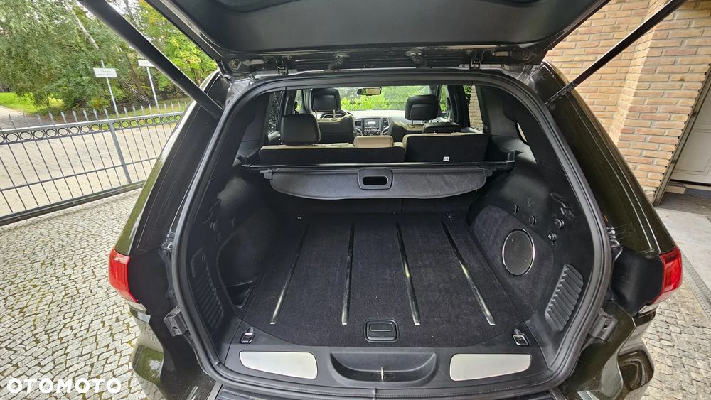 Jeep Grand Cherokee - 18