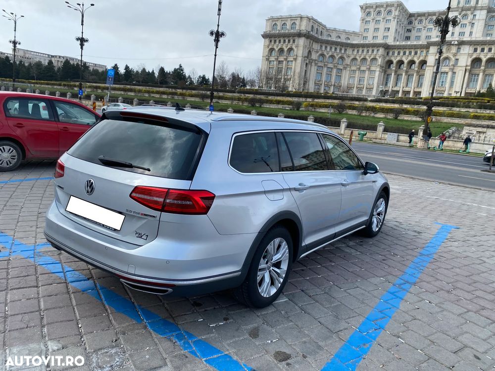 Volkswagen Passat Alltrack 2.0 TDI 4Motion - 3