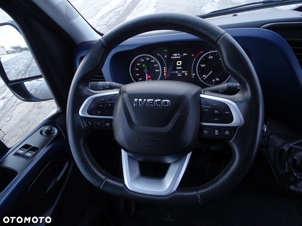 Iveco Daily L4H3 35S18 3.0 180 Hi-MATIC Brygadówka DOKA 7 Osób BRUTTO!! UNIKAT!! JEDYNY TAKI!! JAK NOWY!! - 20