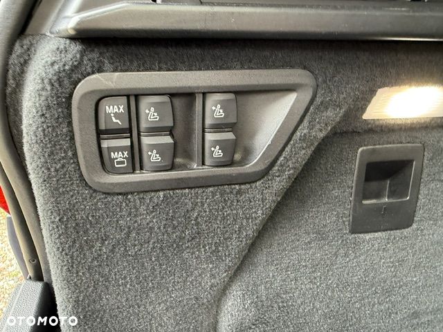 BMW X7 - 33