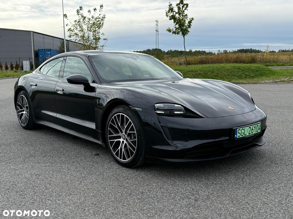 Porsche Taycan - 6