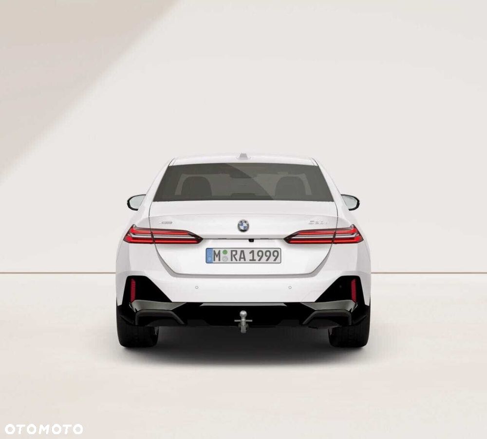 BMW Seria 5 520d xDrive mHEV M Sport - 5