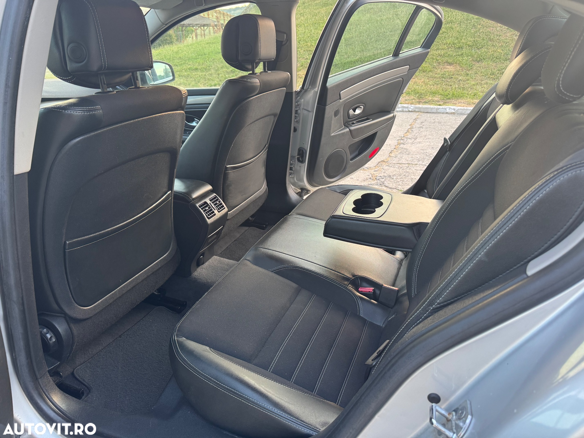 Renault Laguna Grandtour dCi 110 FAP Limited - 8