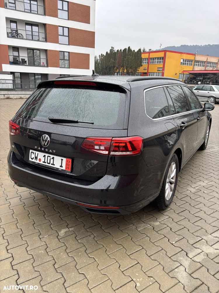 Volkswagen Passat - 5