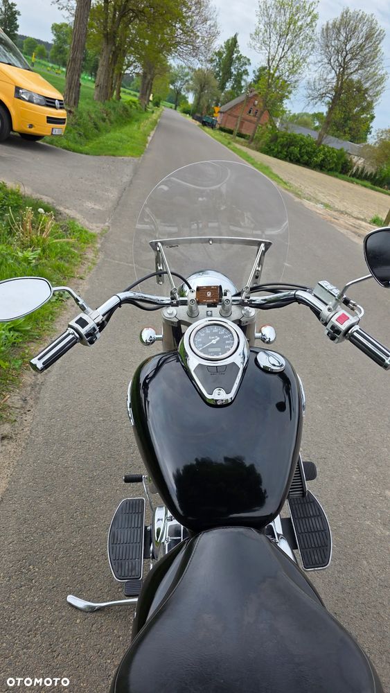 Suzuki Intruder - 15