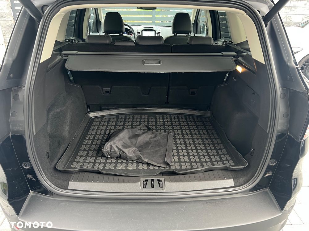 Ford Kuga 2.0 TDCi 4x4 Titanium - 28