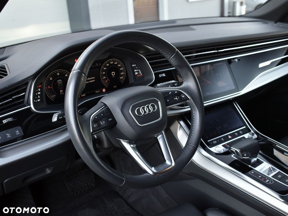 Audi Q8 - 19