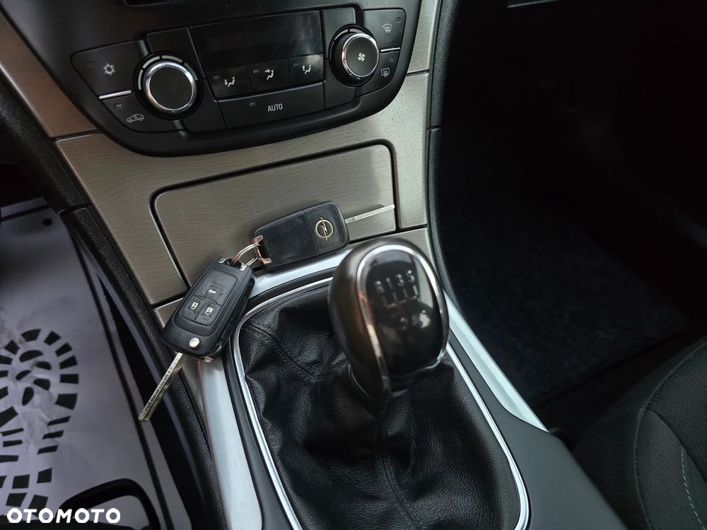 Opel Insignia 1.8 Cosmo - 31
