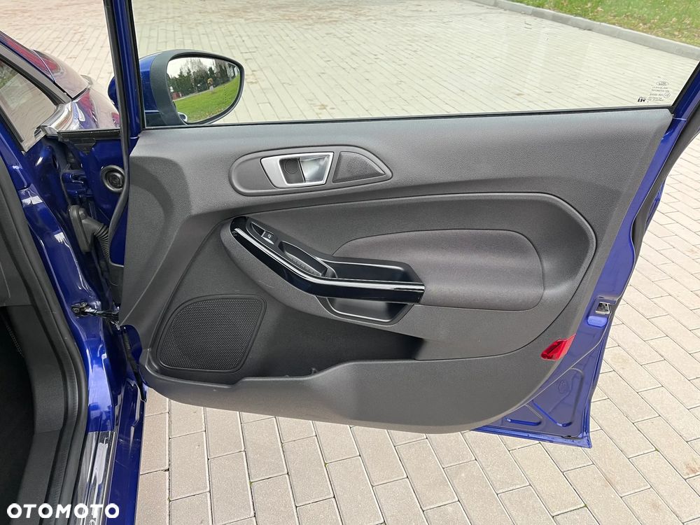 Ford Fiesta 1.5 TDCi Titanium - 19