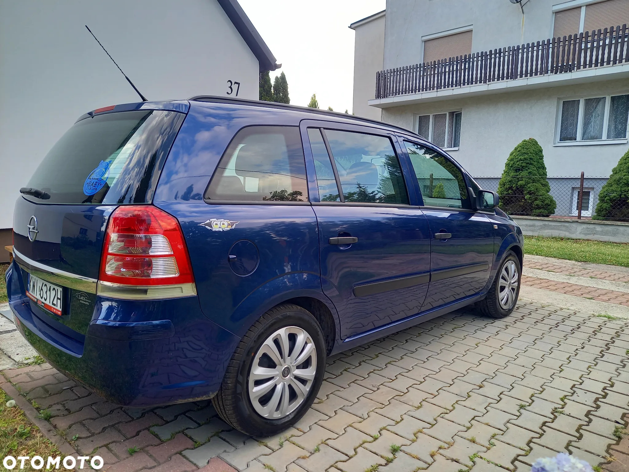 Opel Zafira 1.8 Design Edition - 12
