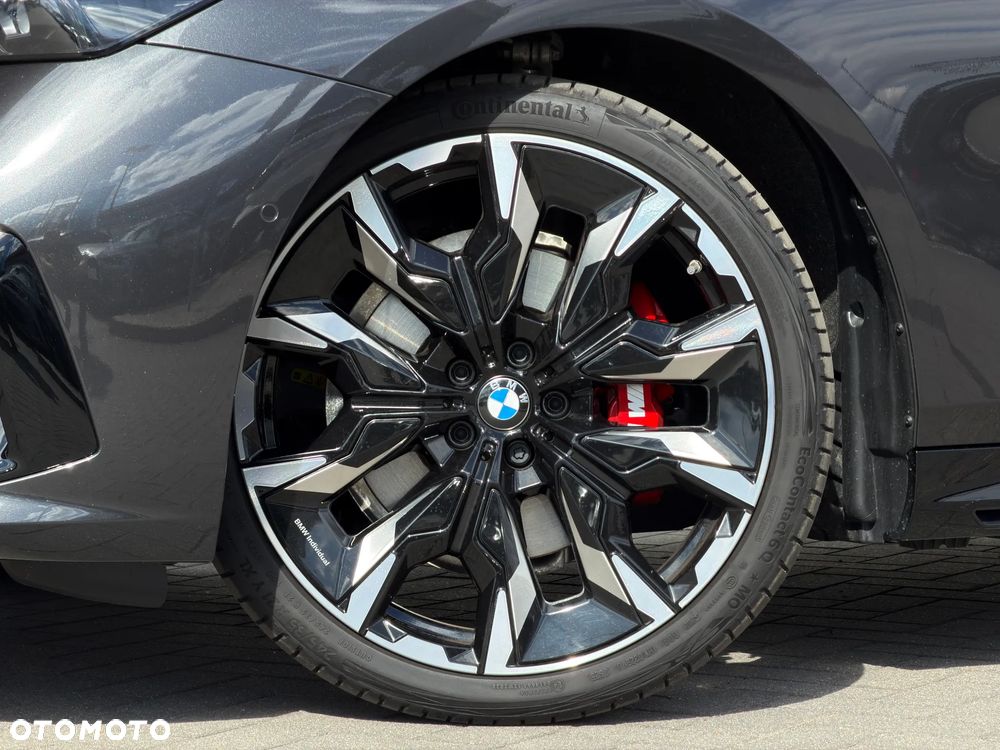 BMW Seria 5 520d xDrive - 11