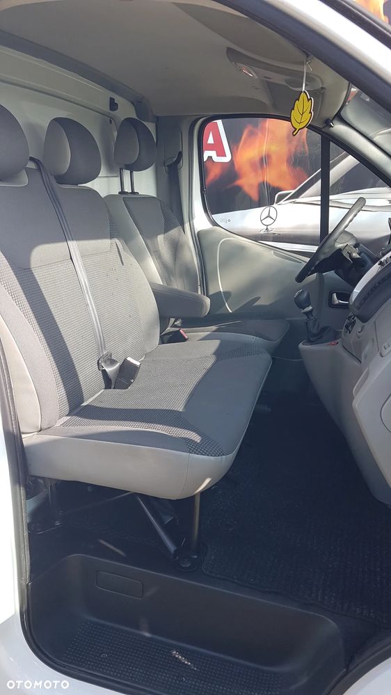 Opel Vivaro - 22