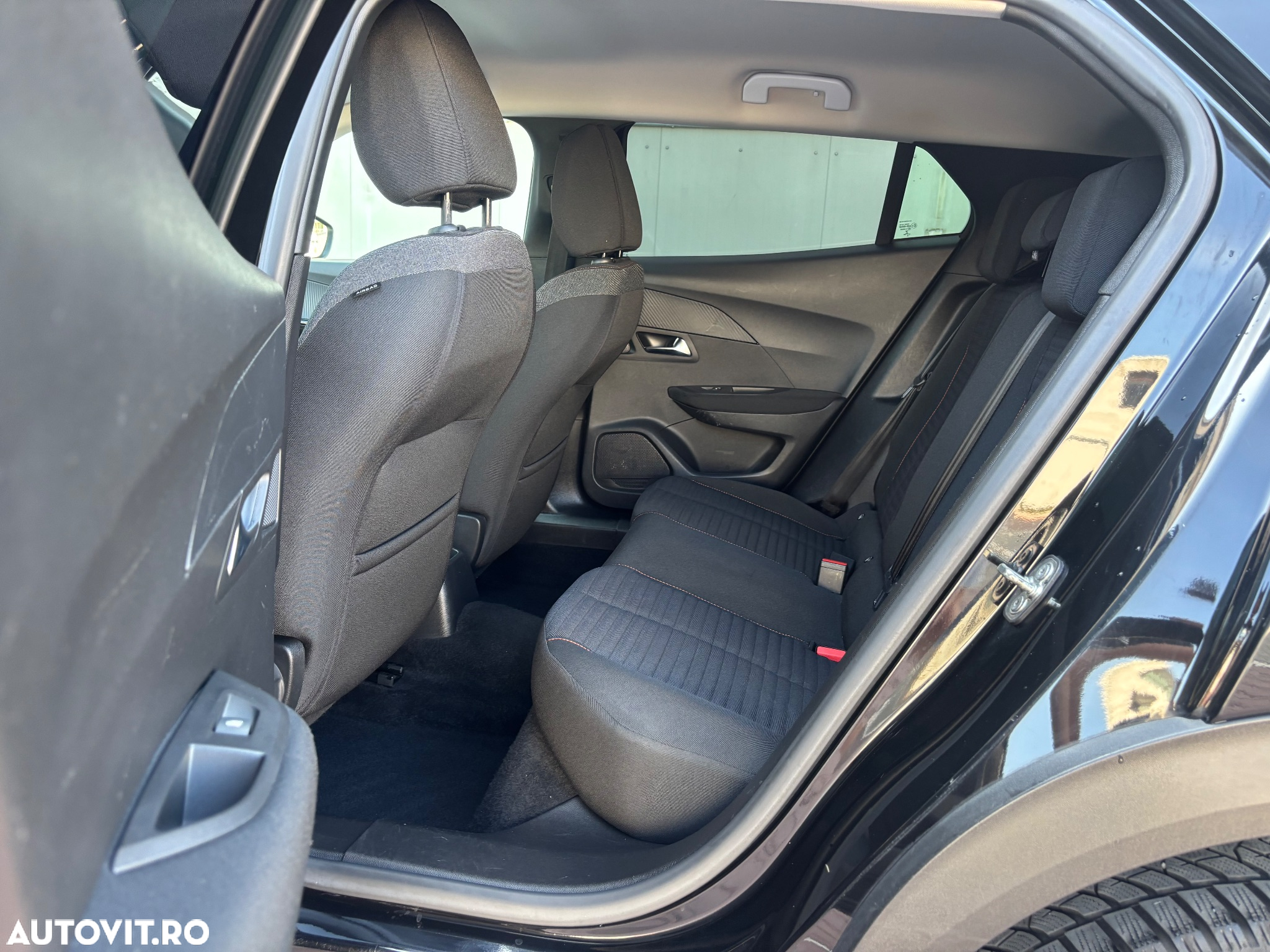 Peugeot 2008 1.5 BlueHDI FAP Active - 11